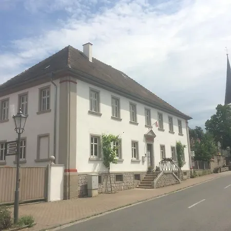 Im Schul & Rathhaus Obervolkach * フォルカッハ