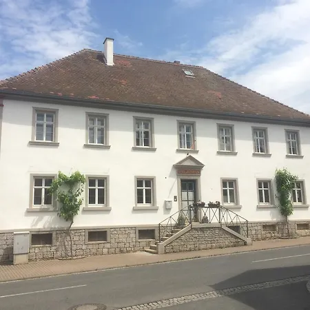 Im Schul & Rathhaus Obervolkach * Volkach