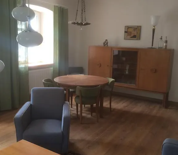 Im Schul & Rathhaus Obervolkach *